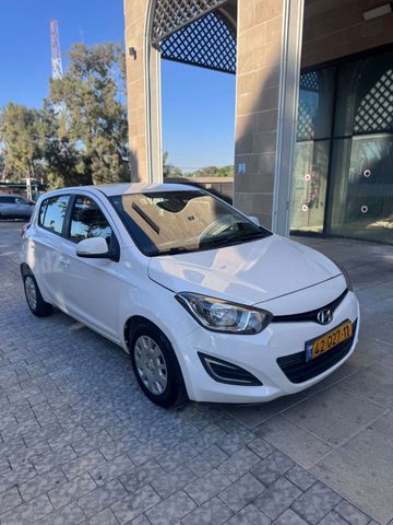 יונדאי i20