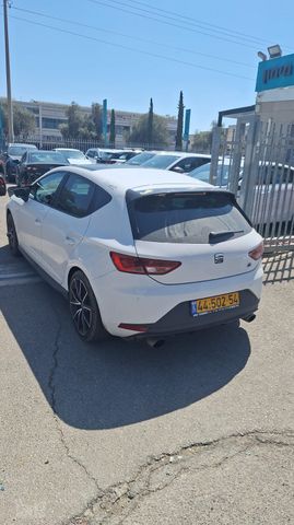 סיאט לאון