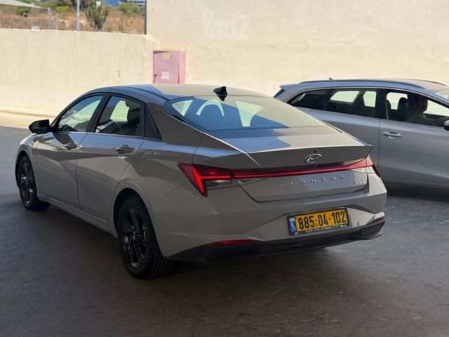 יונדאי אלנטרה