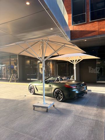 ב מ וו Z4