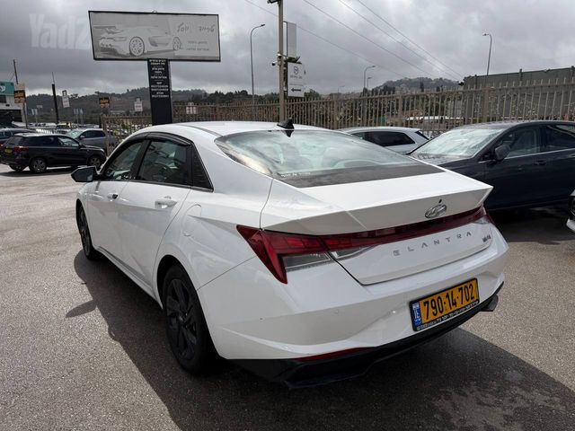 יונדאי אלנטרה