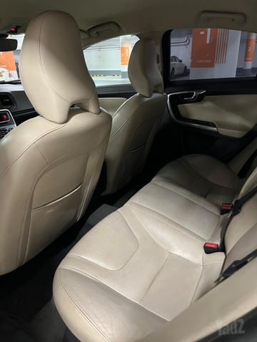 וולוו S60