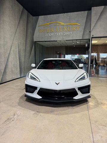 קורבט 2LT Stingray אוט׳ קופה 6.2 (490 כ״ס)