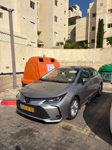מודעת רכב טויוטה קורולה
