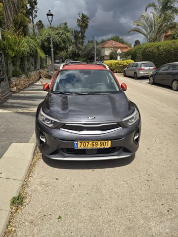 קיה סטוניק