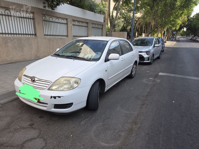 טויוטה קורולה