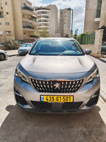 פיג'ו 3008