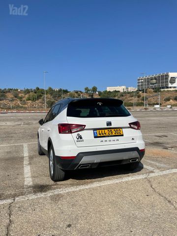 מודעת רכב סיאט ארונה