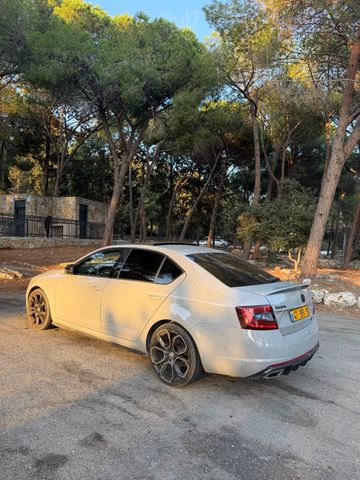 סקודה אוקטביה