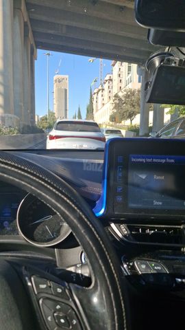 מודעת רכב טויוטה C-HR