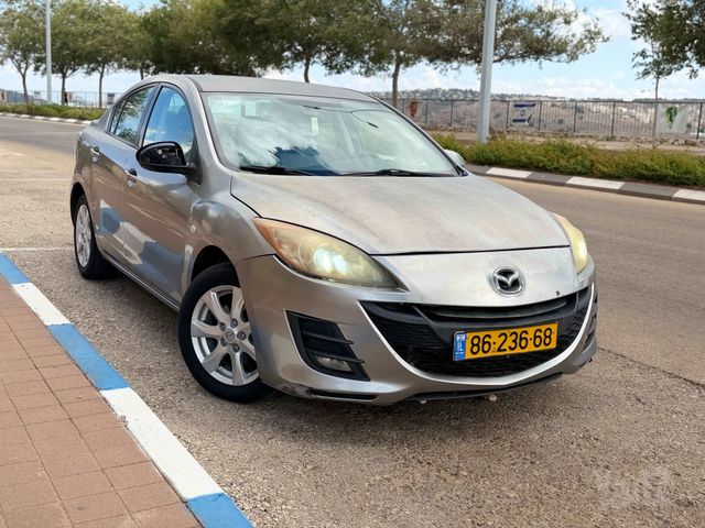 מודעת רכב מאזדה 3