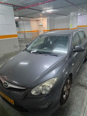 יונדאי i30