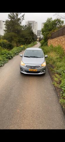 מיצובישי אטראז'