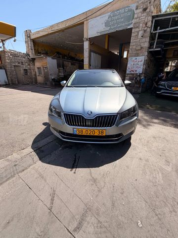 סקודה סופרב