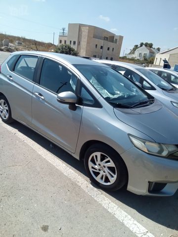 מודעת רכב הונדה ג'אז