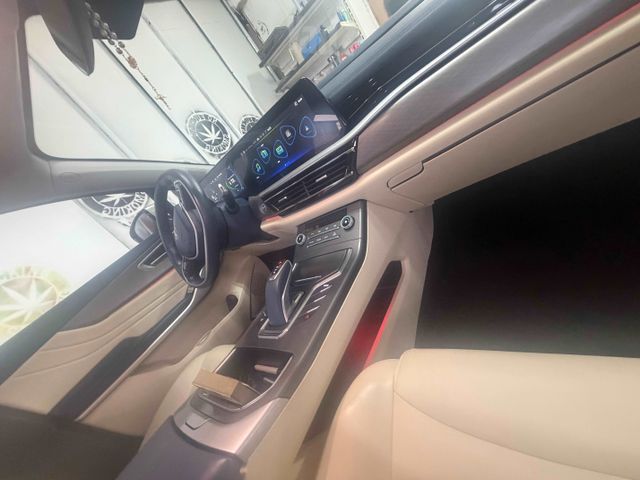 אי.וי איזי Limo