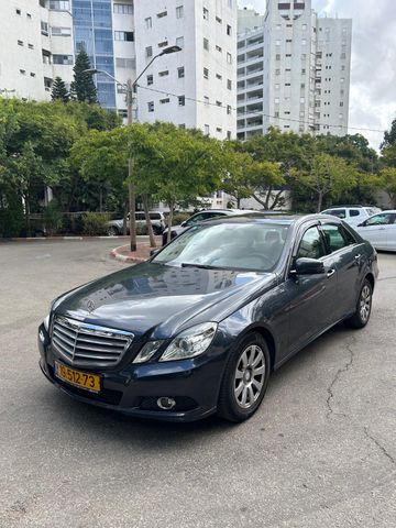 מודעת רכב מרצדס-בנץ E-class
