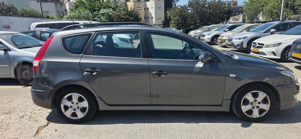 יונדאי i30