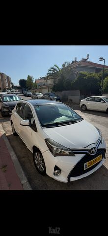 טויוטה יאריס