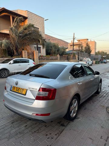 סקודה אוקטביה