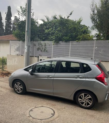 מודעת רכב הונדה ג'אז 
