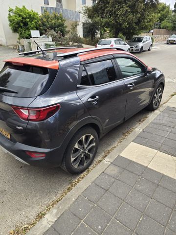 קיה סטוניק