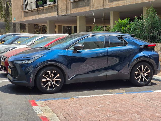 טויוטה C-HR