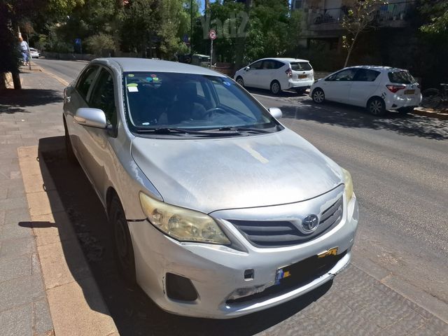 מודעת רכב טויוטה קורולה