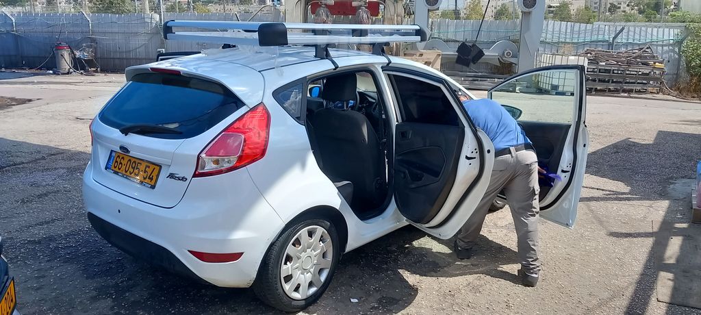 מודעת רכב פורד פיאסטה