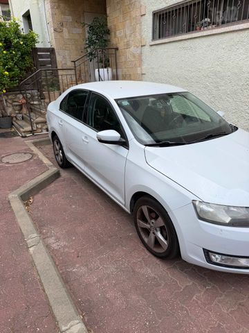 מודעת רכב סקודה ראפיד