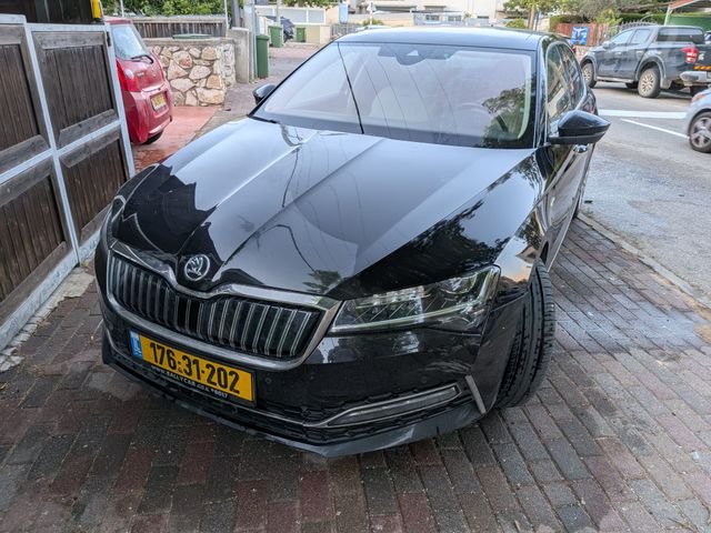 מודעת רכב סקודה סופרב