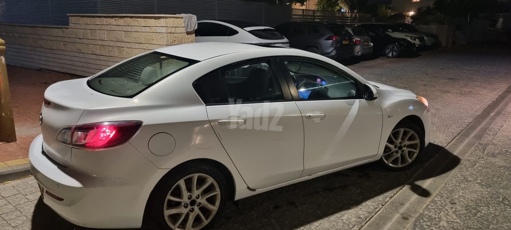 מאזדה 3