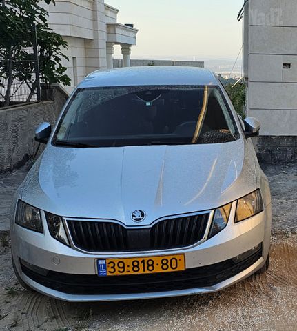 סקודה אוקטביה