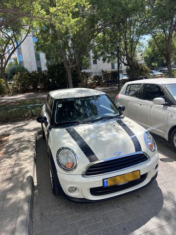 מודעת רכב מיני קופר