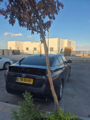 טויוטה פריוס