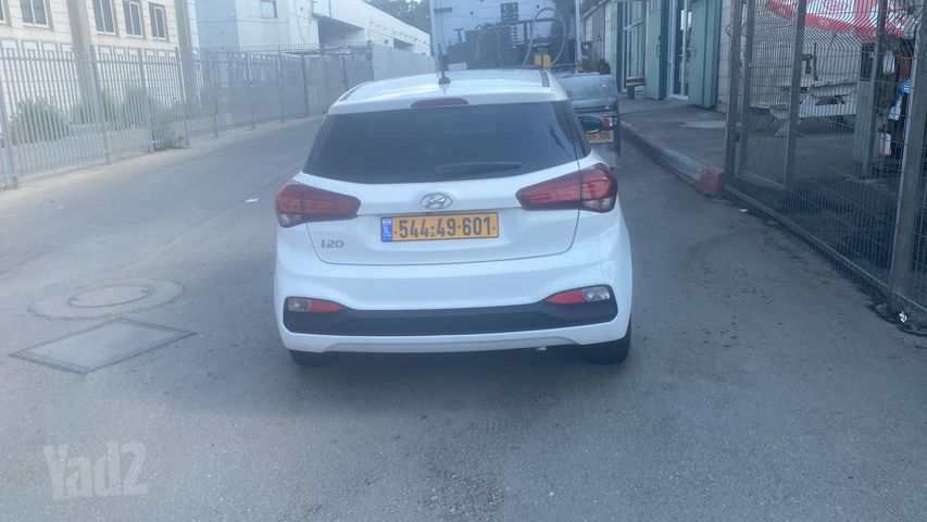 יונדאי i20
