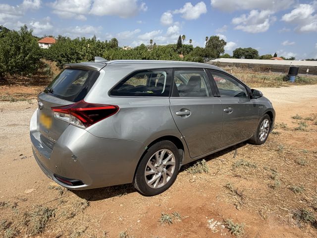 טויוטה אוריס