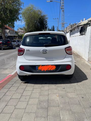 יונדאי i10