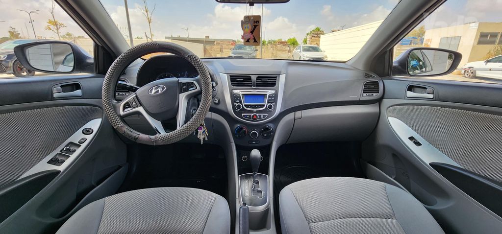 יונדאי אקסנט i25