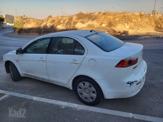 מודעת רכב מיצובישי לנסר