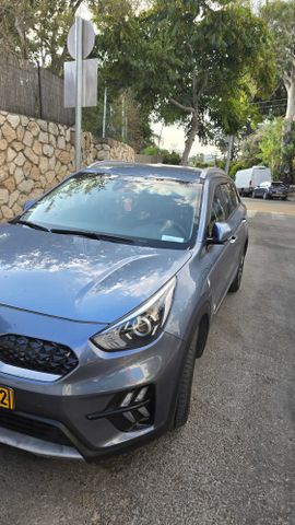 קיה נירו