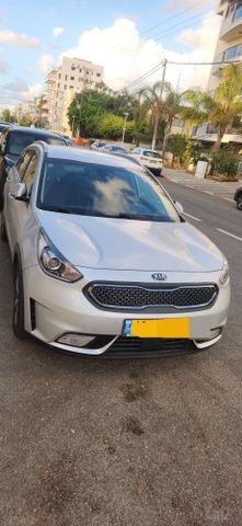 קיה נירו