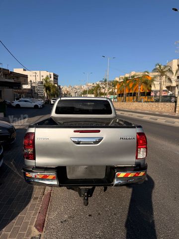 טויוטה היילקס