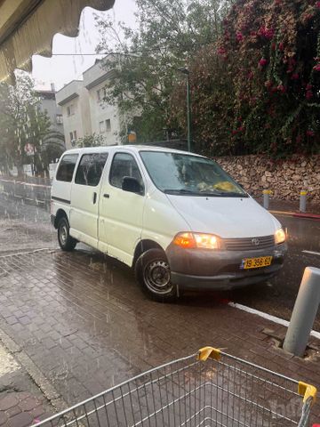 טויוטה הייאס