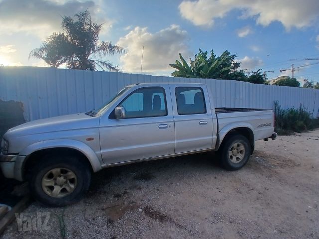 מודעת רכב מאזדה B-series
