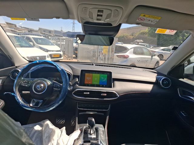 אם ג'י EHS PHEV