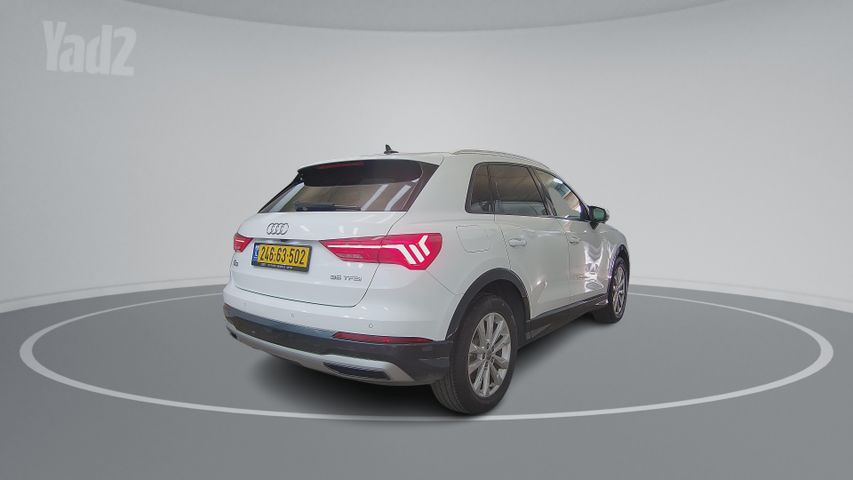 אאודי Q3