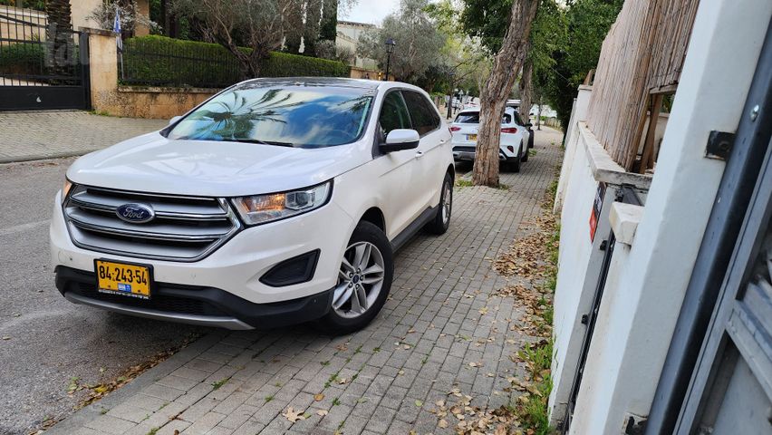 פורד אדג'