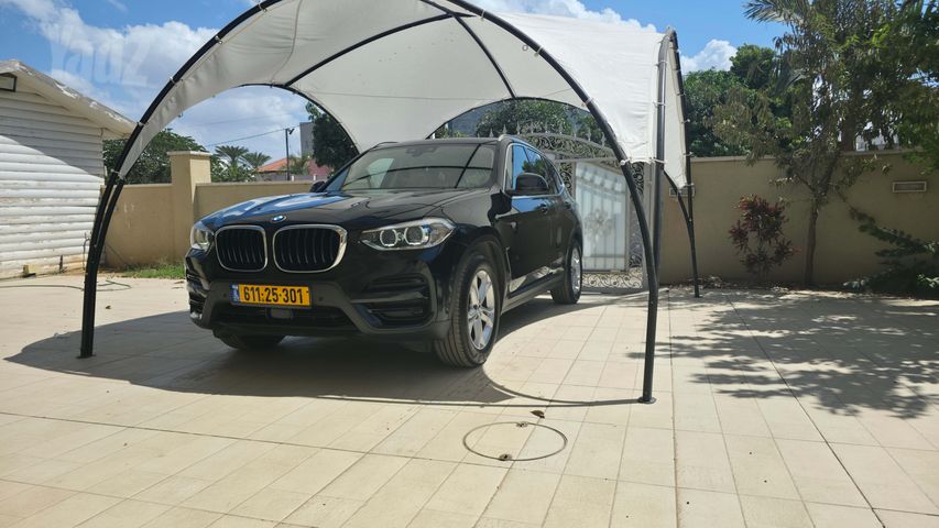 ב מ וו X3