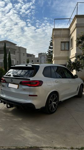ב מ וו X5